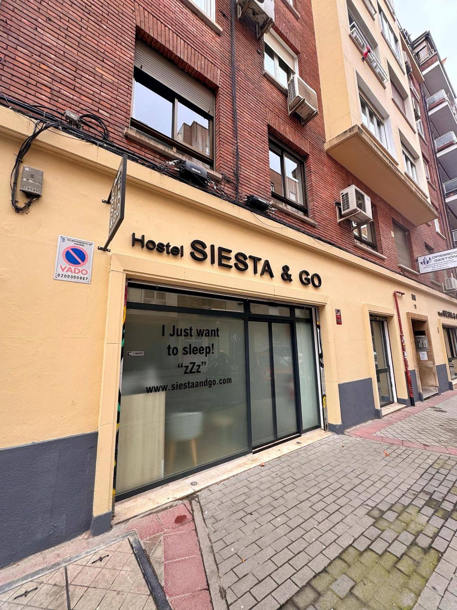Hostel Siesta & Go Madrid Exterior foto